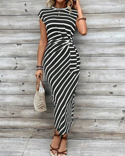 Elegant Waist Strap Striped Round Neck Short Sleeve And Long Pattern Dress