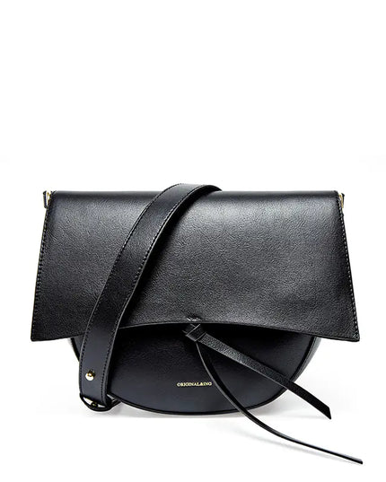 Versatile Leather Shoulder Bag with Retro Saddle Design