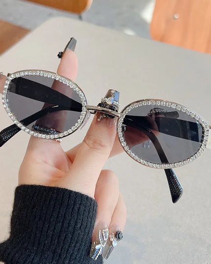 Rhinestones Decor Oval Sunglasses