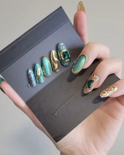Handmade Emerald Green Cat Eye Luxury Jasmine Princess Press-on Nail Art | ZAKAPOP