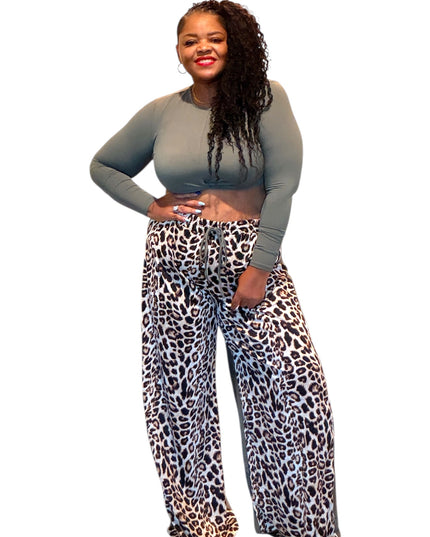 Plus Size Long Sleeve Top And Wide Leg Lepard Print Pants Set