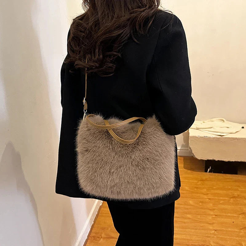 Faux Fur Tote Bag Women's | Bucket Plush Luxury Design Ladies Handbags & Soft Winter Crossbody Shoulder Bags (Bolsa Feminina)