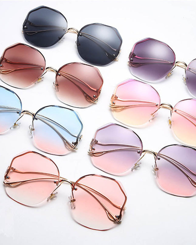 Women's Stylish Vintage Oversized Square Gradient Sunglasses | ZAKAPOP