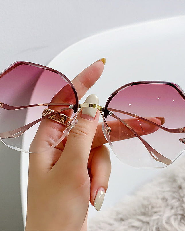 Women's Stylish Vintage Oversized Square Gradient Sunglasses | ZAKAPOP
