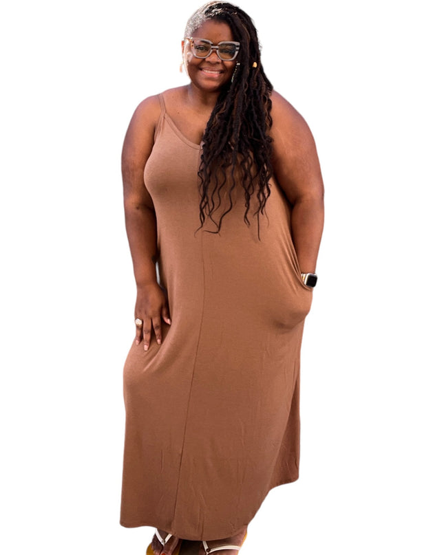 Women's Plus Size Cami Maxi Dress with Pockets